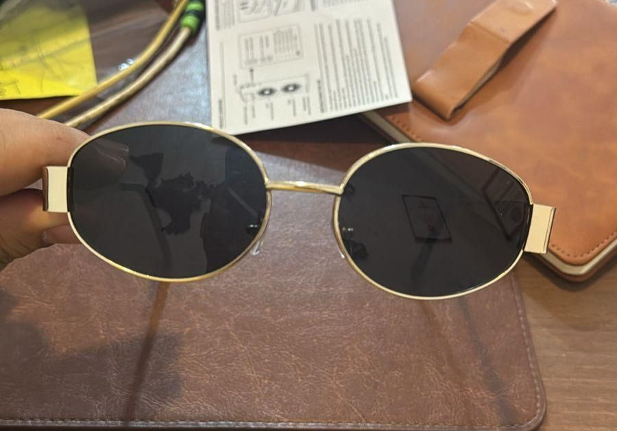 'SPEC'TACULAR retro UV sunglasses🕶️