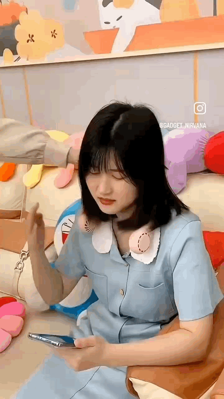 CLIQMALL Portable Neck Fan